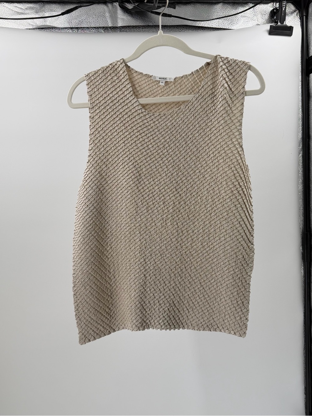Nicola Crinkle Tank Top - Beige